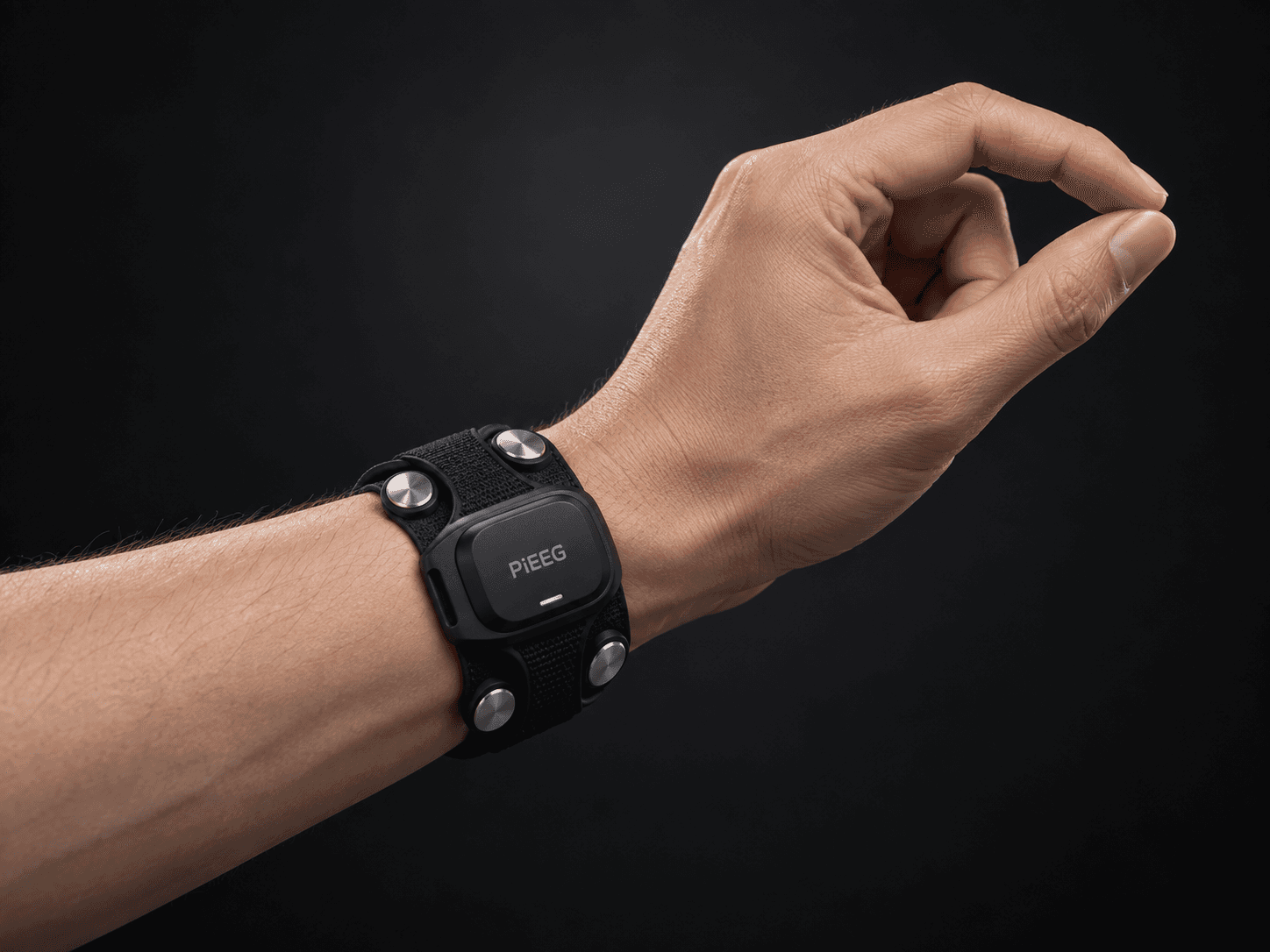 Aura VR: Muscle and Motion, Streamed Live from the Wrist
